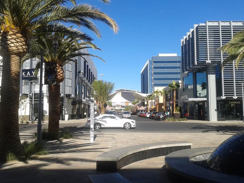 Downtown Summerlin in Las Vegas — An open-air lifestyle center in the Summerlin master plan — 125 shops and restaurants, the Las Vegas Ballpark, and a weekly farmers market