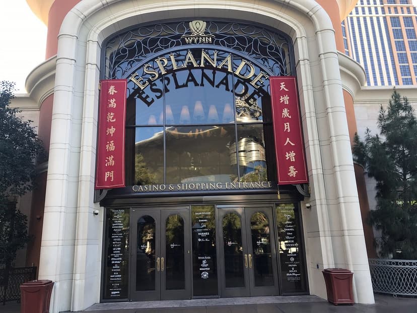Wynn Plaza in Las Vegas — Steve Wynn's curated 75,000-sq-ft luxury corridor at Wynn and Encore — Chanel, Dior, Gucci, Rolex, Cartier
